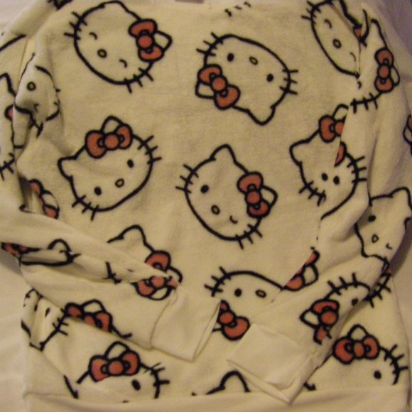 Hello Kitty White Plush Fleece Sweatshirt by Sanrio JR. Women's Sizes New Sealed - Picture 8 of 12